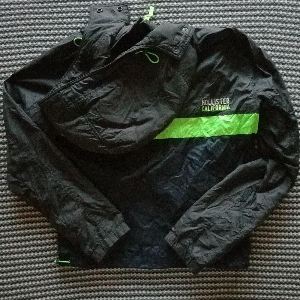 Hollister Windbreaker - Picture 2 of 2